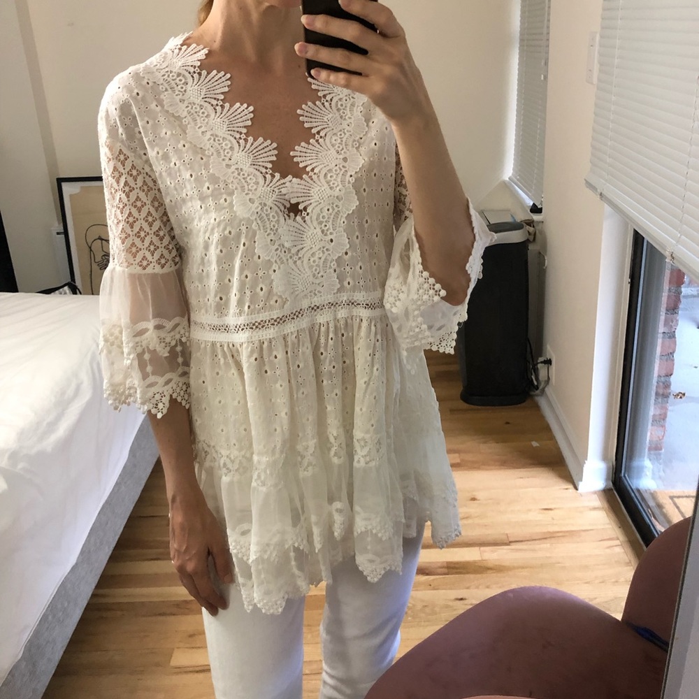 White /off white lace crochet top small